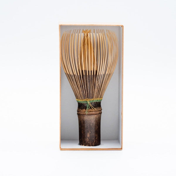 Shin Kazuho Chasen in Kuro Bamboo (Green/Gold String)